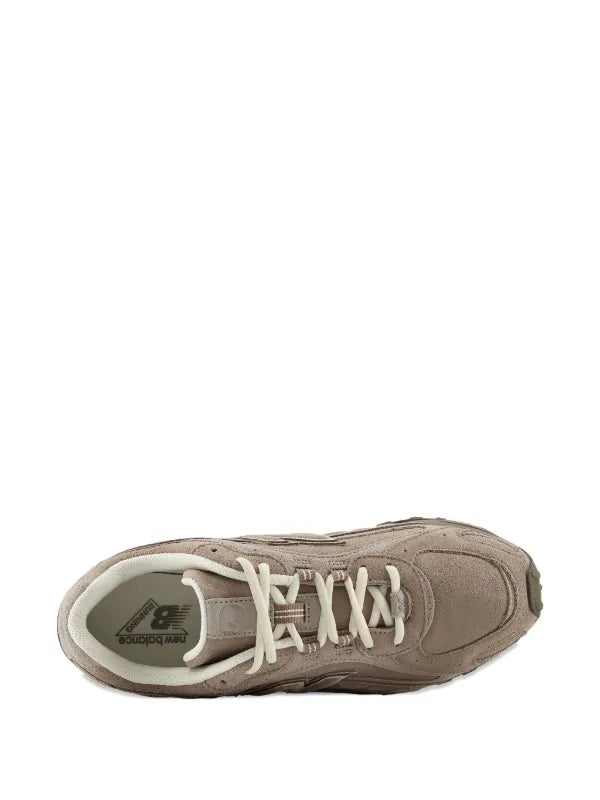 New Balance 204L Mushroom/Arid Stone