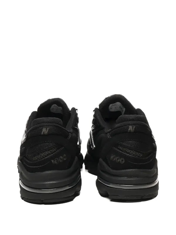 New balance 1000 triple black