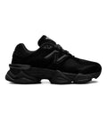 NB 9060 Triple Black – Edición Urbana Limitada